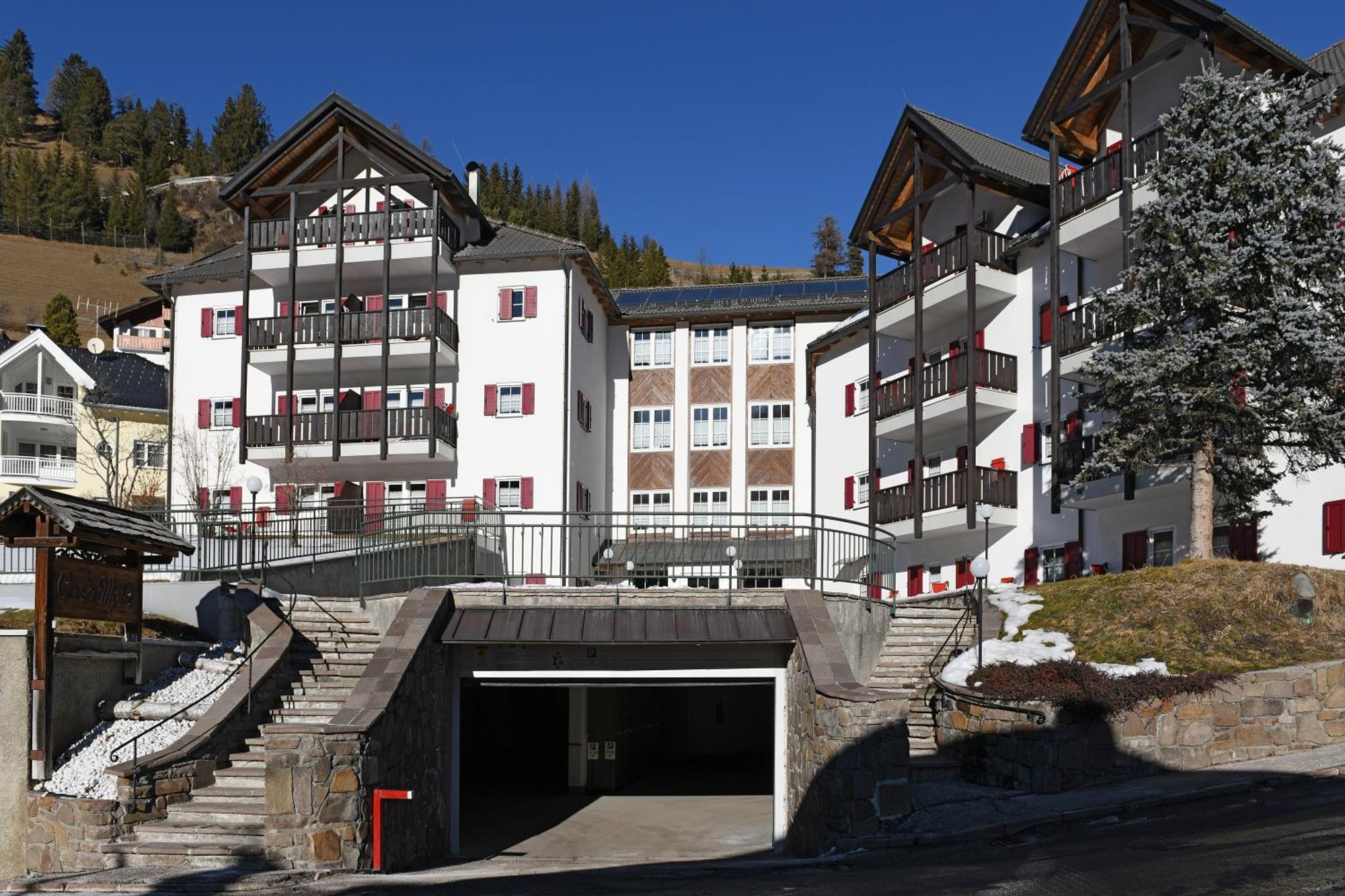 Residence Hotel Casa Metz Santa Cristina Val Gardena Exterior foto